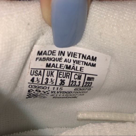 White Classic Reebok - Picture 8 of 8